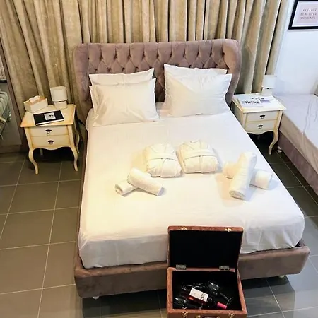 Airport Luxury Apartamento *
